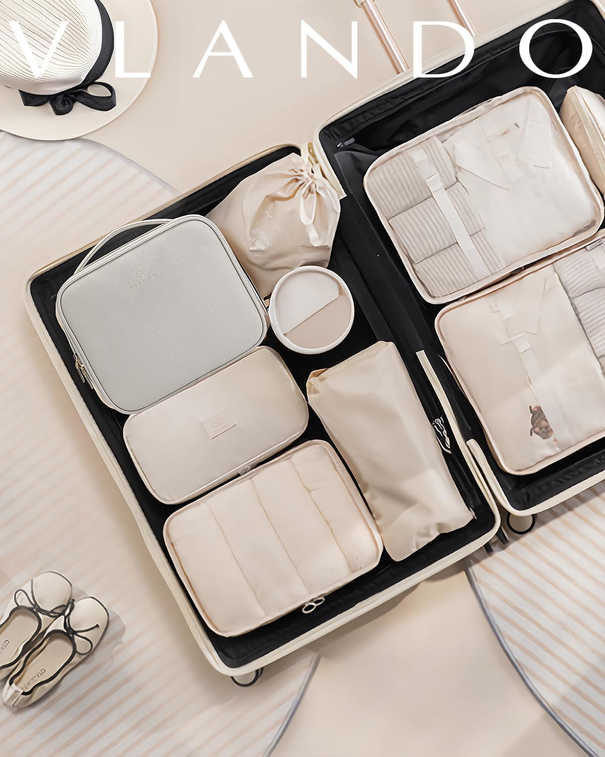 Stay glam on the go! 🎒✨ Check out this chic Portable Travel Makeup Organizer with adjustable dividers, perfect for your cosmetics and brushes. Perfect for girls, women, and friends! 💄💖 (Available in Gray)