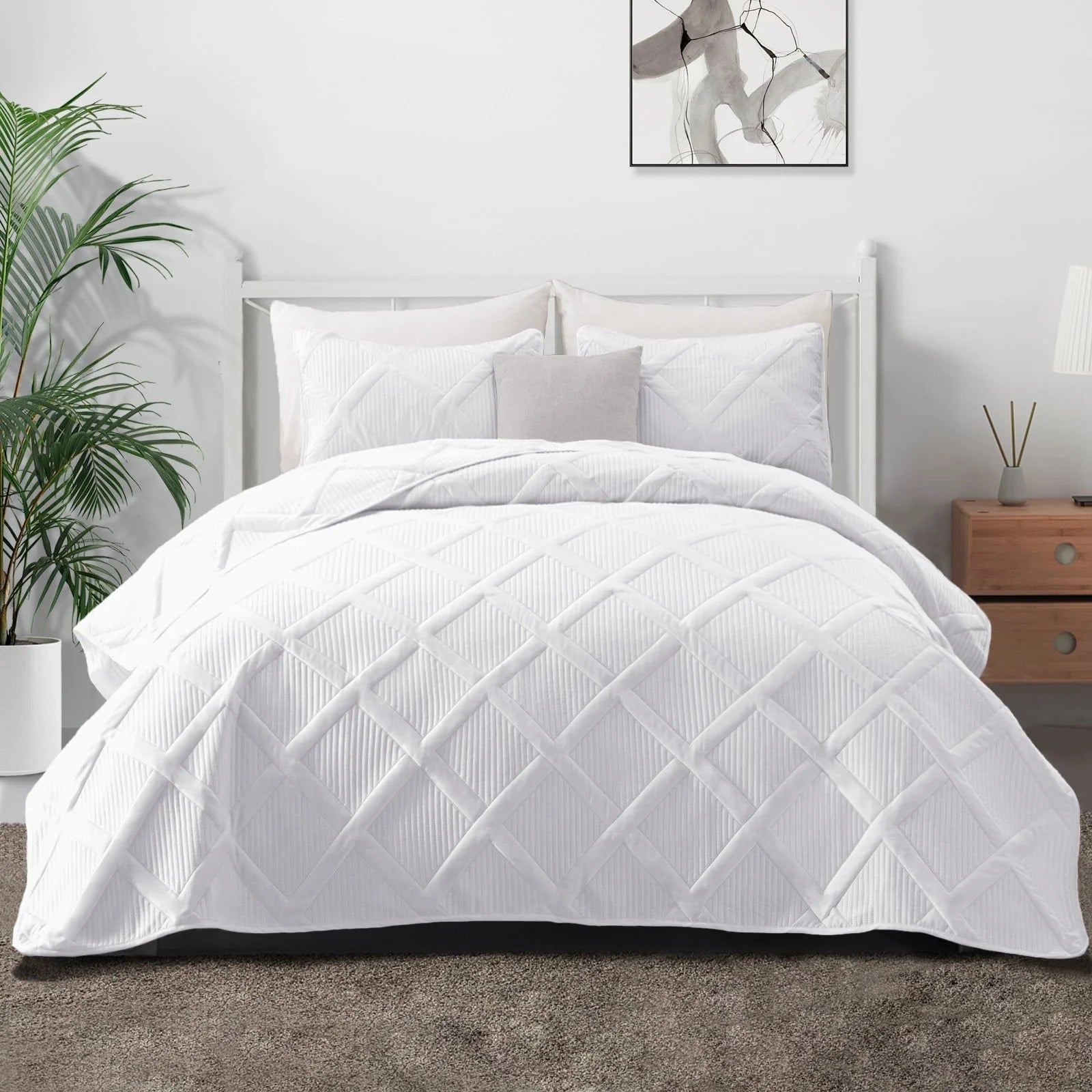 "✨ Upgrade Your Bed: Ultrasonic King Quilt Set with Modern Stripes for a Fresh Look! 🛏️ (White, 3-Piece)