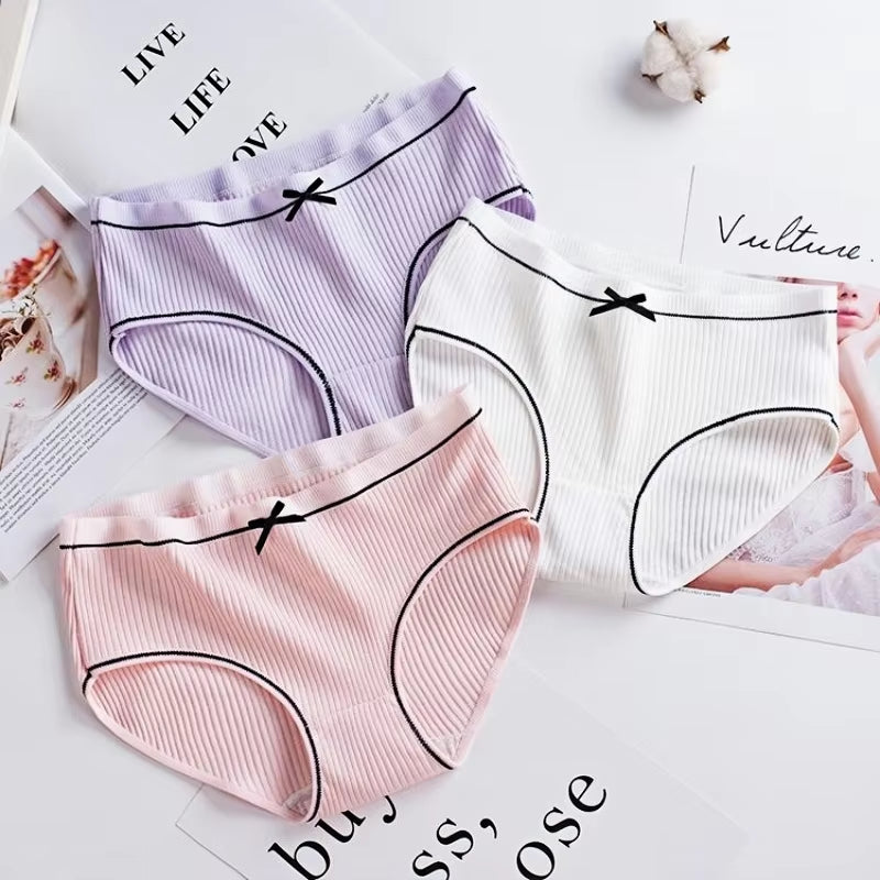 Comfort and Confidence for Growing Girls! 🌸 Girls Training Bras & Cotton Panties Set – Soft, Wireless, Perfect for Teens (Ages 8-16)!