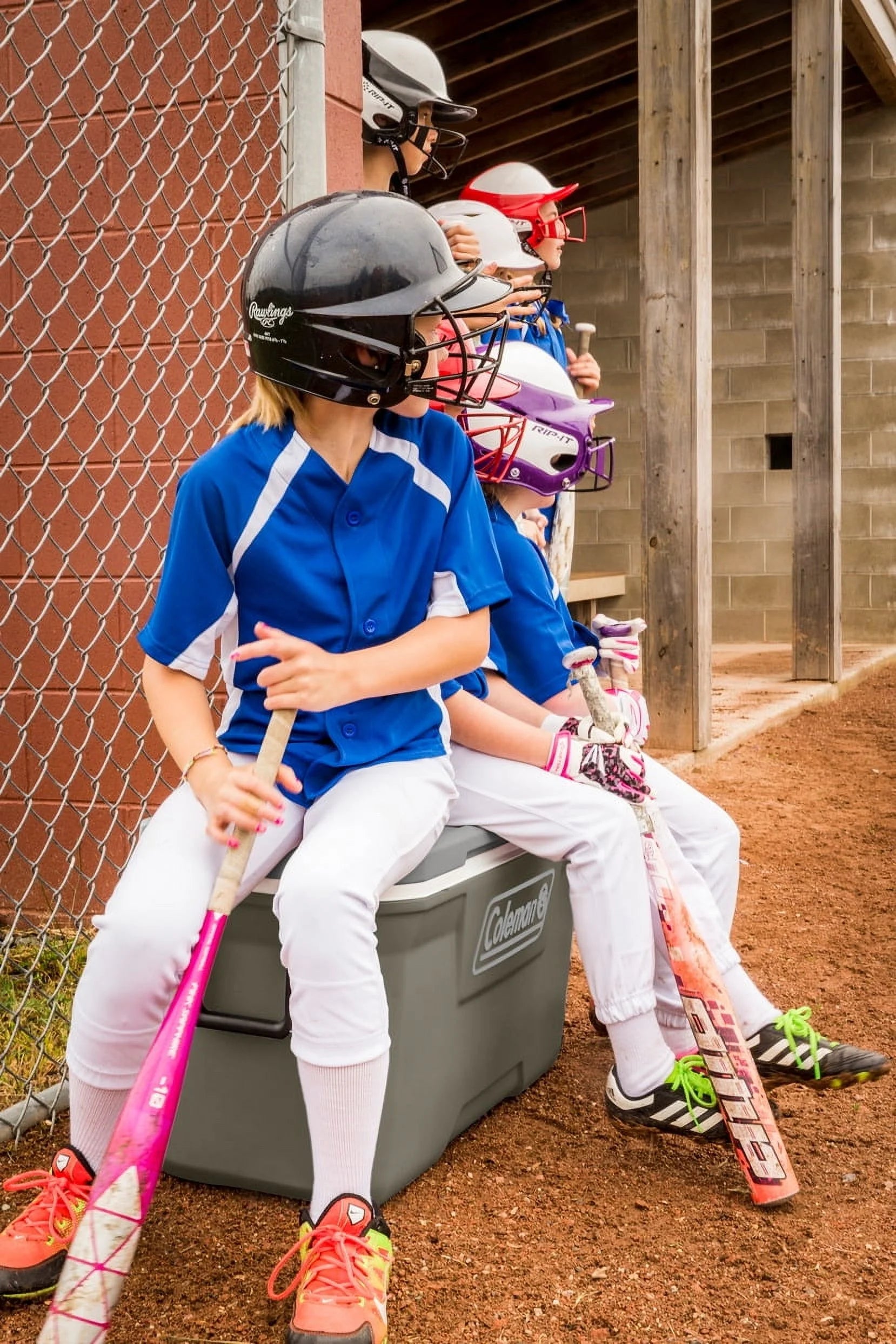 Keep It Cool! 🧊✨ 316 Series 70QT Hard Chest Cooler – Durable, Stylish, and Ready for Your Next Adventure! 🏕️🍻